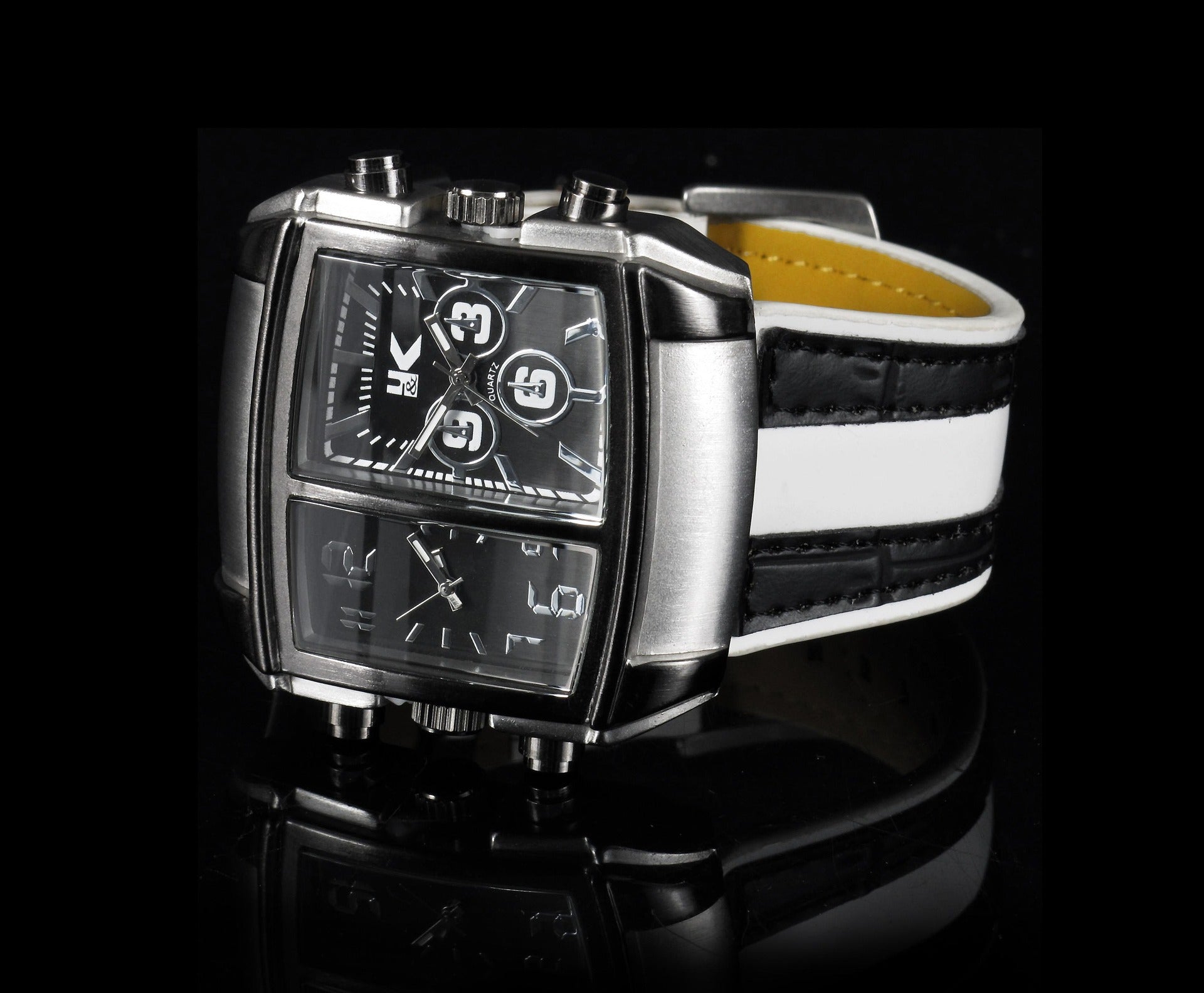 Smartwatch vs Traditional Watch: Which One Suits You?